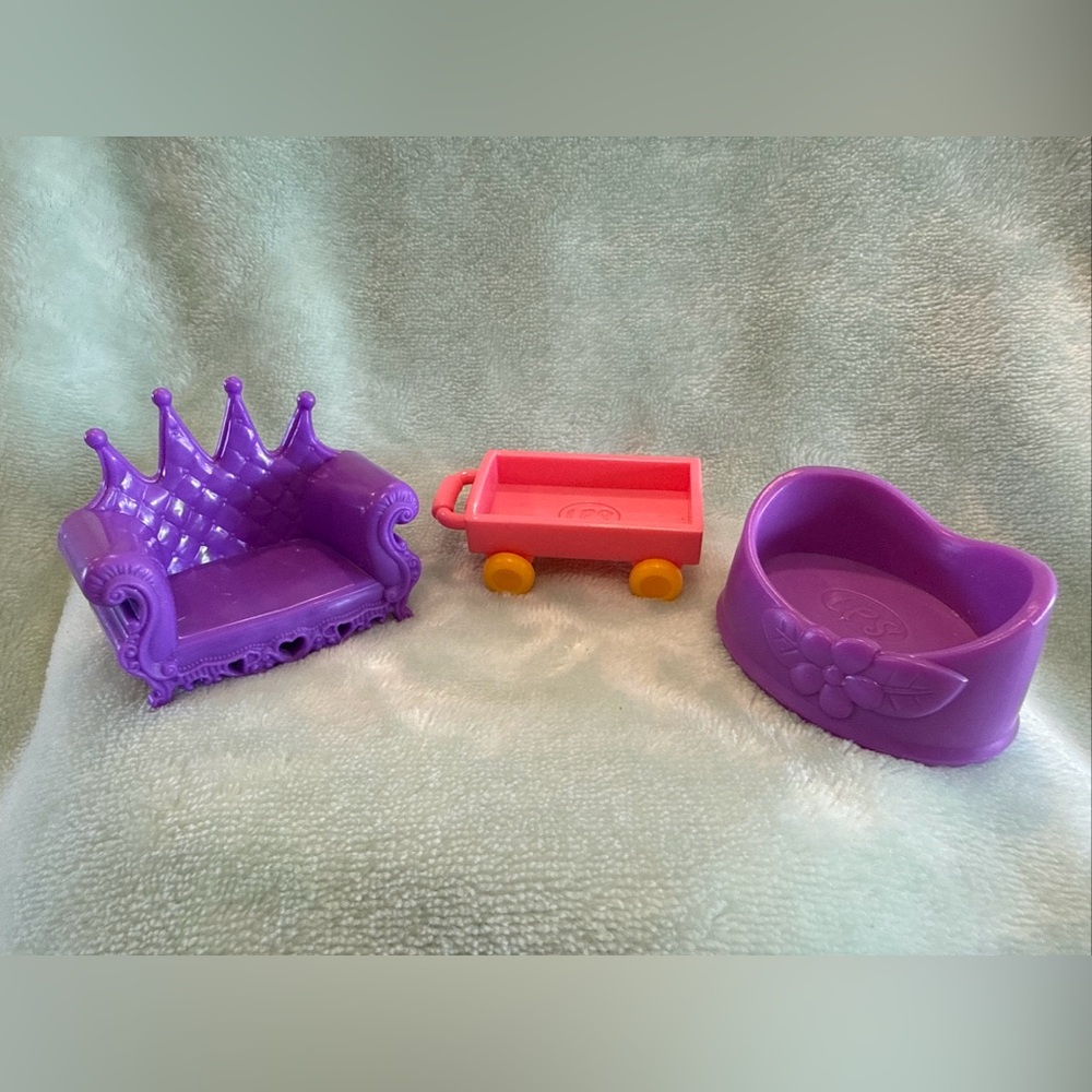 Littlest Pet Shop 3 pc Set Purple Crown Chair - Purple Pet Bed - Pink Wagon LPS